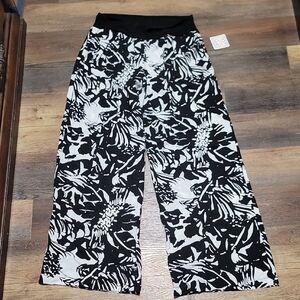 CLARA SUNWOO Black and White Tropical Floral Lightweight Wide Leg Pants